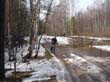 Пешком. Ибо нефиг к краешкам луж жаться.